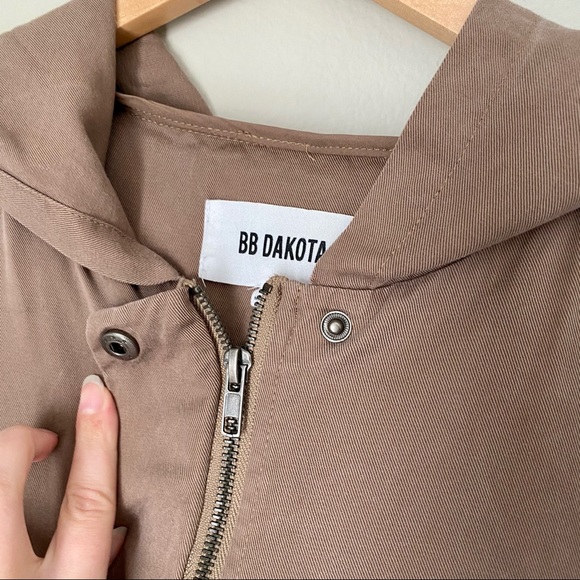 BB Dakota Hidden Zipper Hooded Khaki Utility Vest - Picture 11 of 13